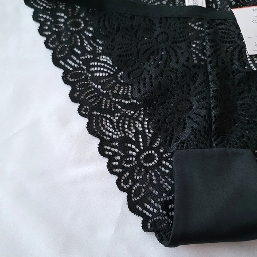 NWT Cheeky Lace String Bikini Panty | Auden